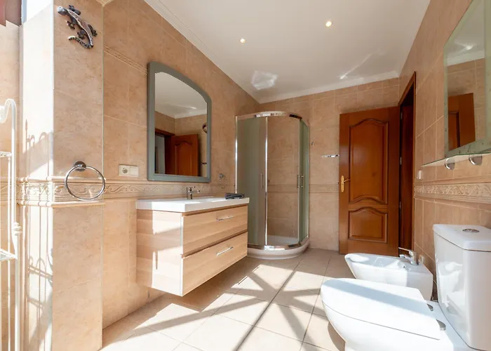 Utopia, 4 Bedrooms, Heated Pool & Complete Privacy 빌라